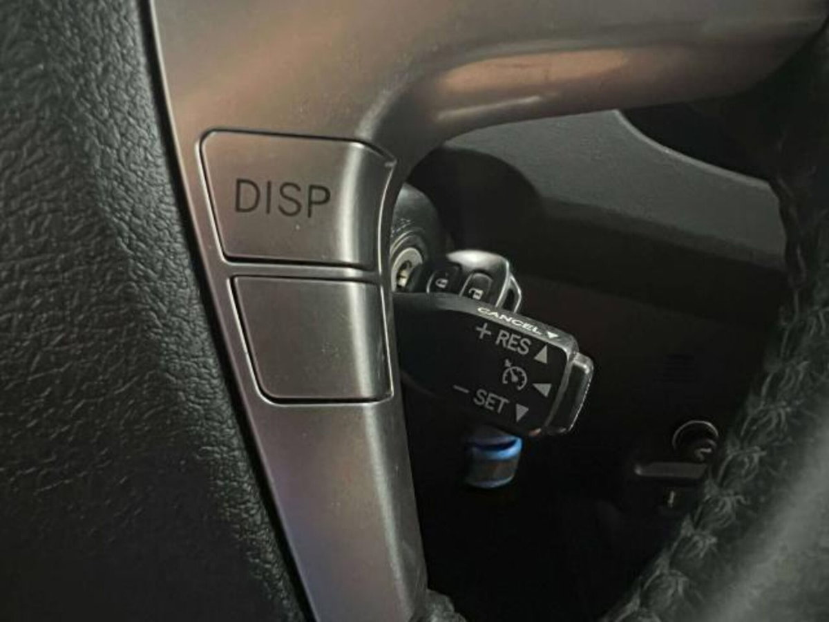 Toyota Hilux 3.0 D-4D 4WD 4p. Double Cab SR (15)