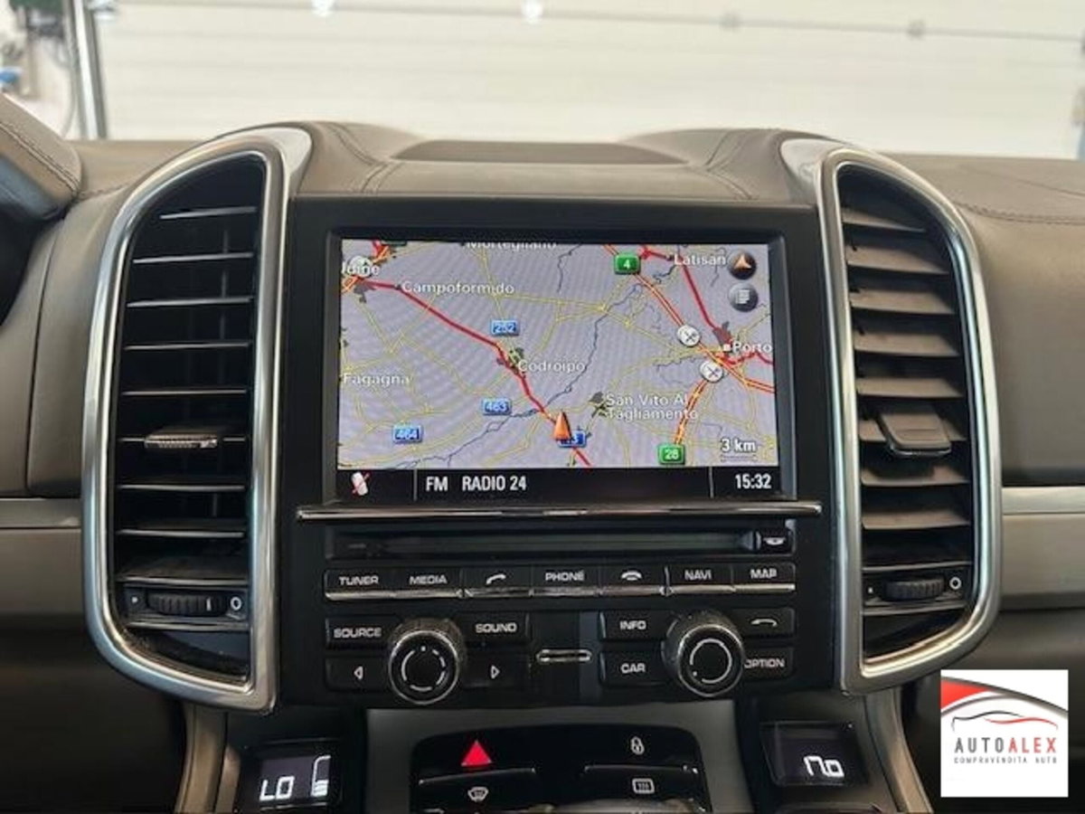 Porsche Cayenne 3.0 Diesel (11)
