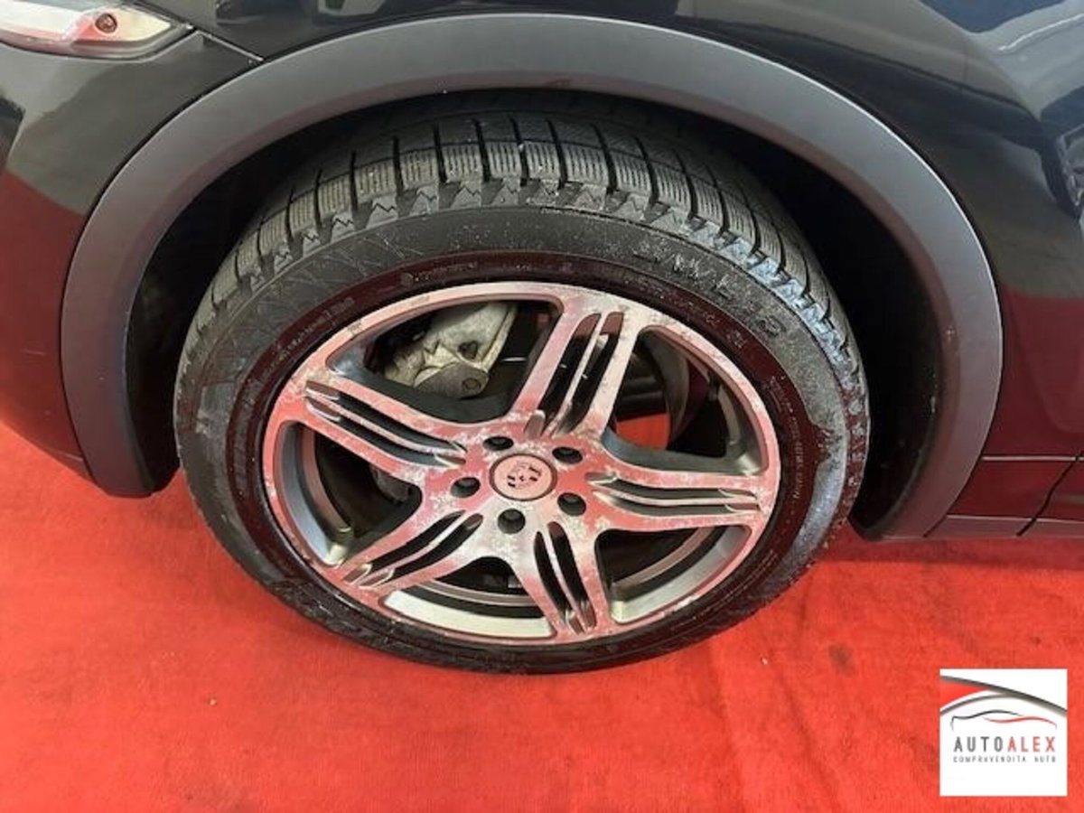 Porsche Cayenne 3.0 Diesel (15)