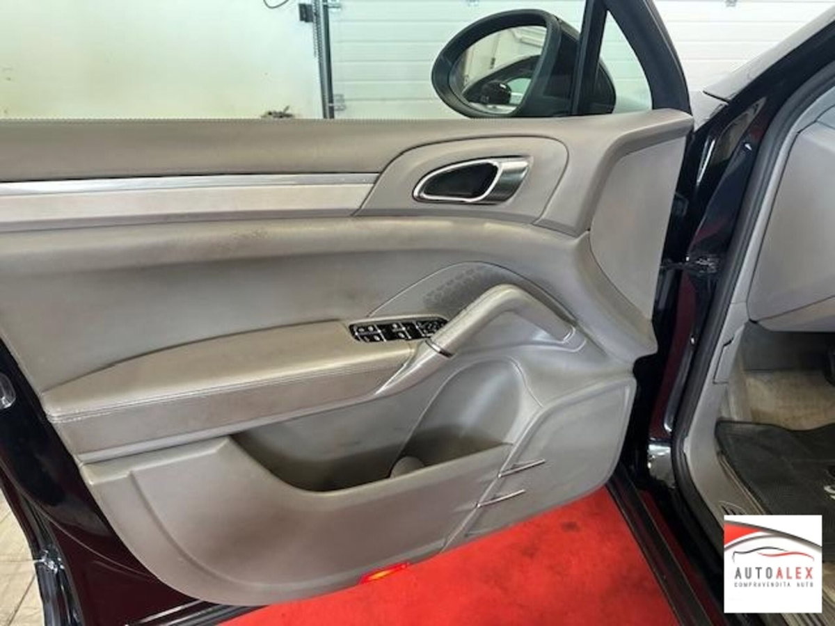 Porsche Cayenne 3.0 Diesel (17)