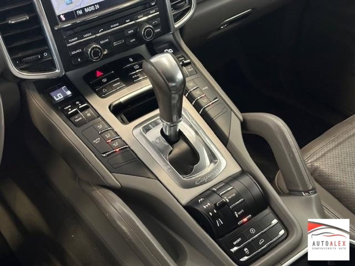 Porsche Cayenne 3.0 Diesel (9)