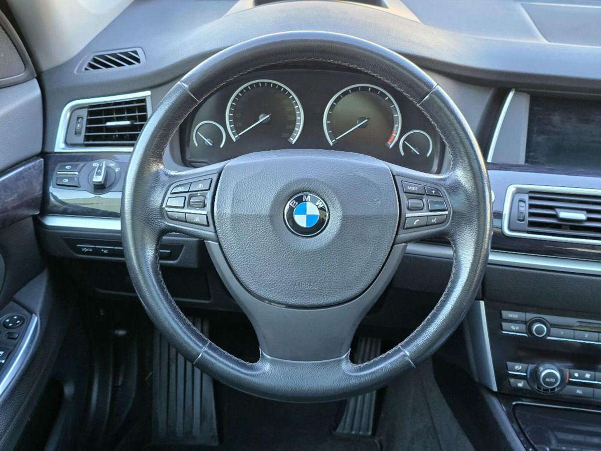 BMW Serie 5 GT 550i  Futura (18)
