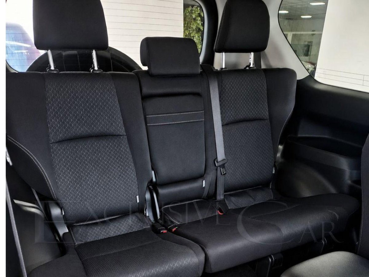 Toyota Land Cruiser 2.8 D4-D 5 porte Lounge (11)