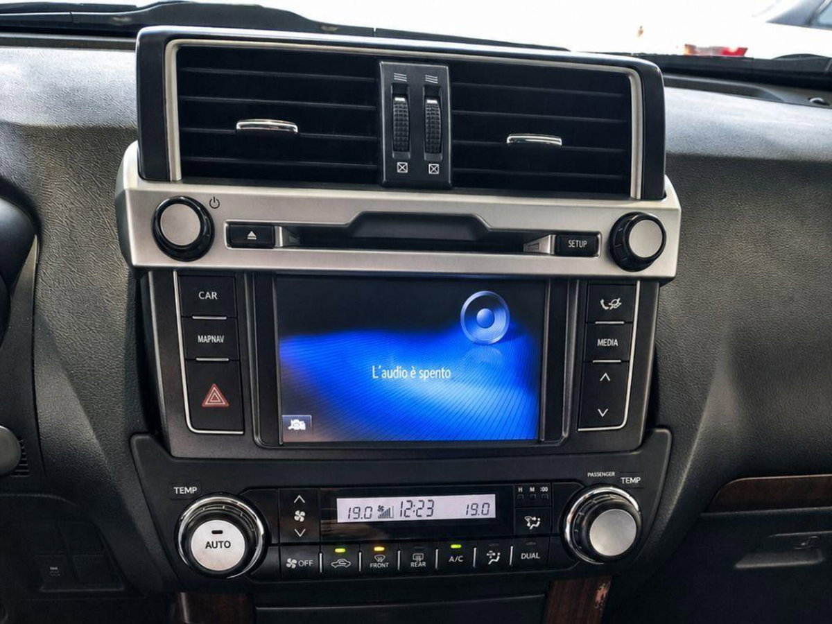 Toyota Land Cruiser 2.8 D4-D 5 porte Lounge (15)