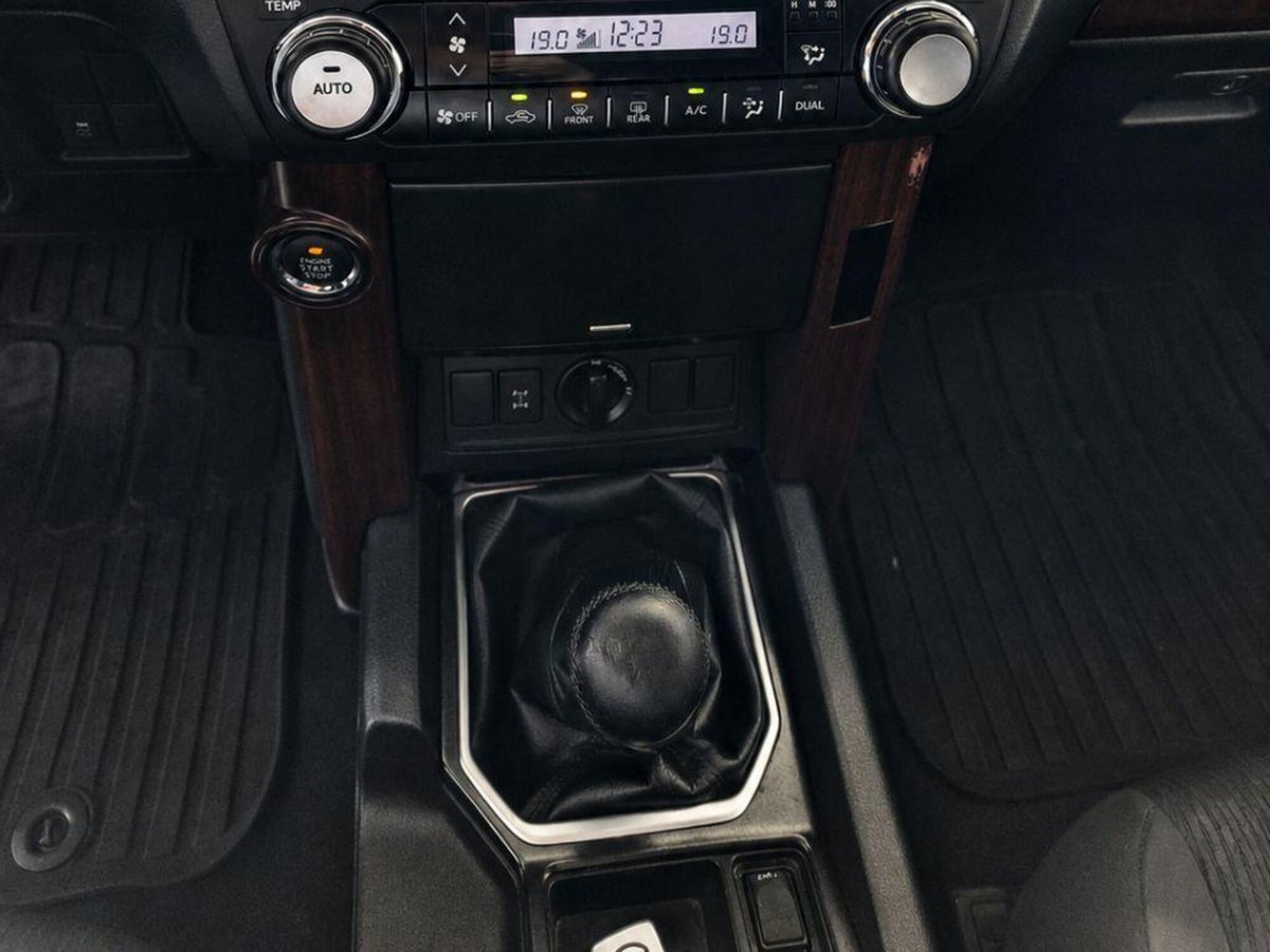 Toyota Land Cruiser 2.8 D4-D 5 porte Lounge (16)
