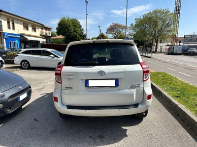 Toyota Rav4 2.2 D-4D 150 CV DPF Exclusive (5)