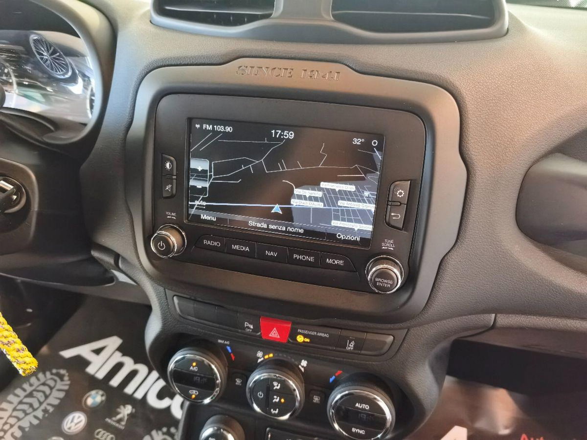 Jeep Renegade 2.0 Mjt 140CV 4WD Active Drive 75th Anniversary (14)