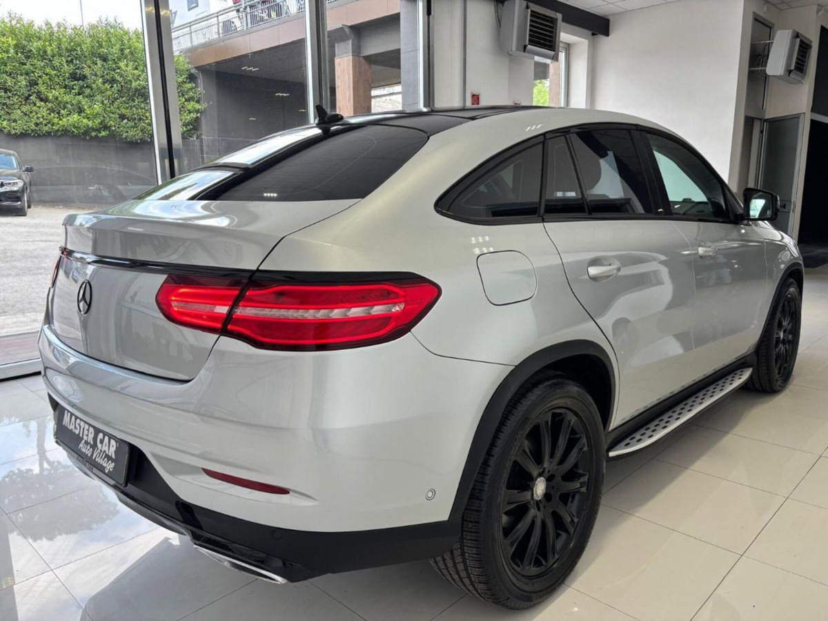 Mercedes-Benz GLE Coupé 350 d 4Matic Coupé Sport (4)