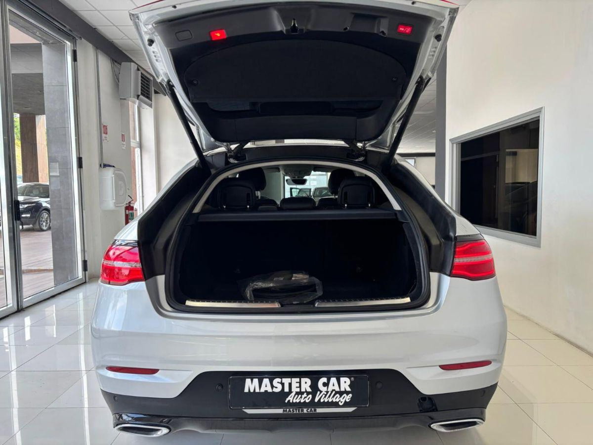 Mercedes-Benz GLE Coupé 350 d 4Matic Coupé Sport (7)