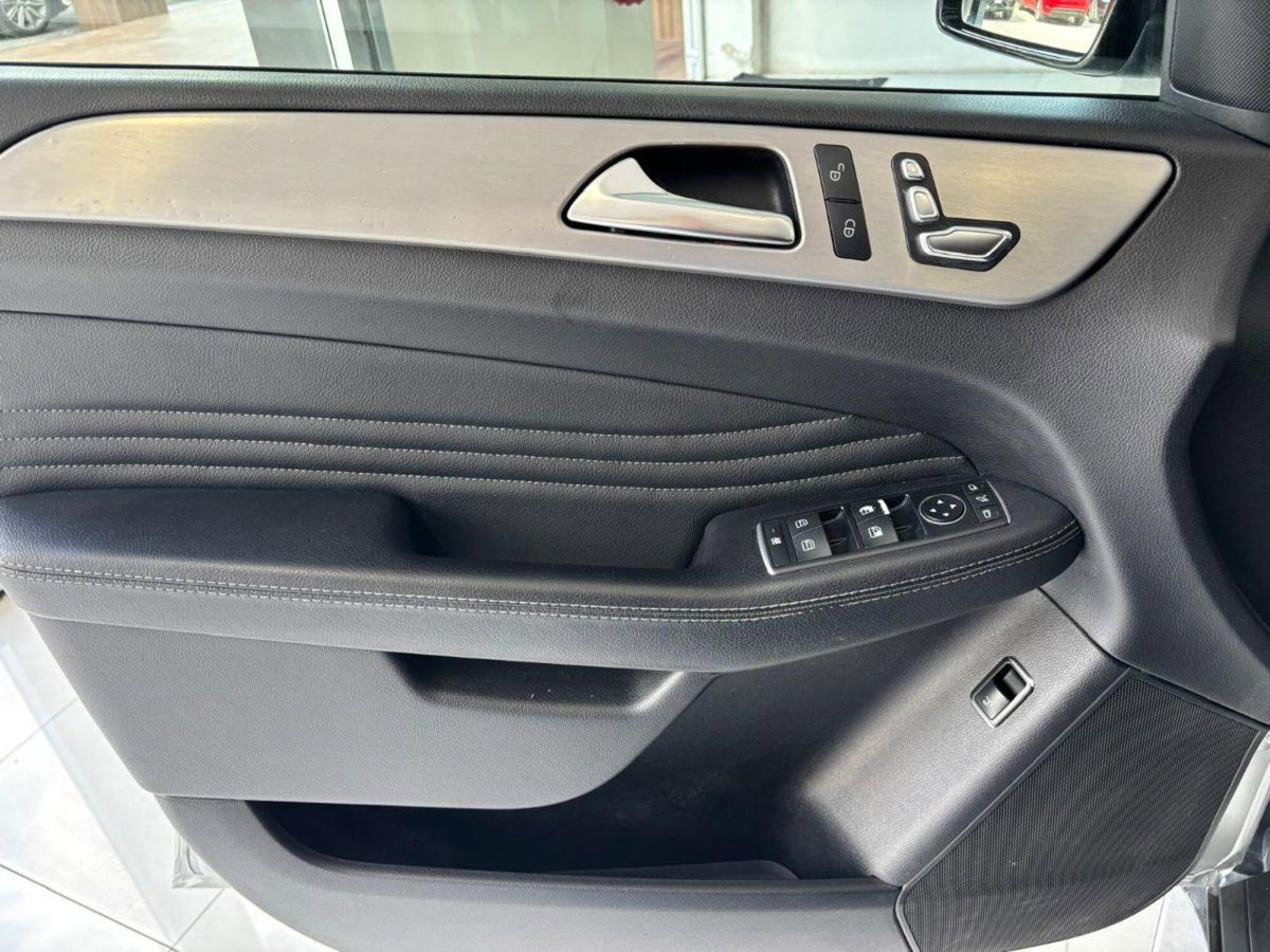 Mercedes-Benz GLE Coupé 350 d 4Matic Coupé Sport (9)
