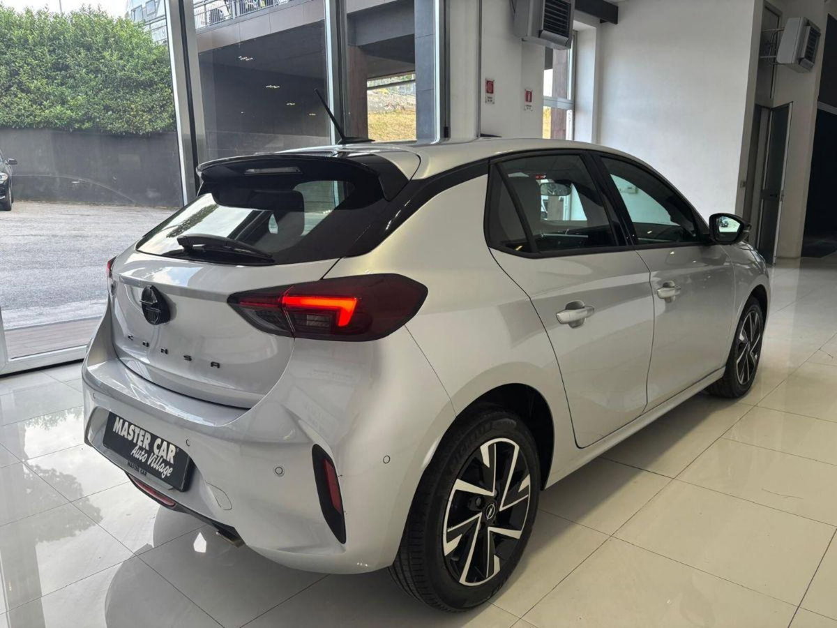 Opel Corsa 1.2 100 CV Edition (4)