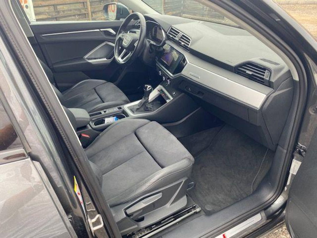 Audi Q3 Sportback 35 TDI S line edition (9)