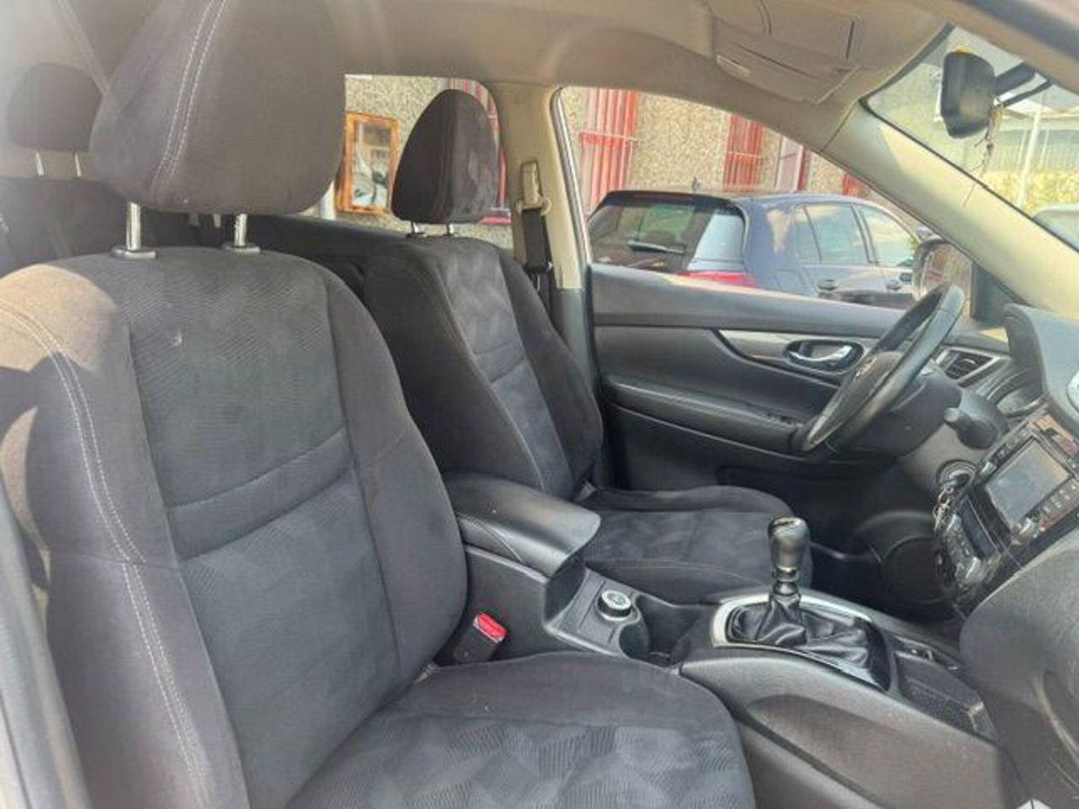 Nissan X-Trail 1.6 dCi 4WD Tekna (12)