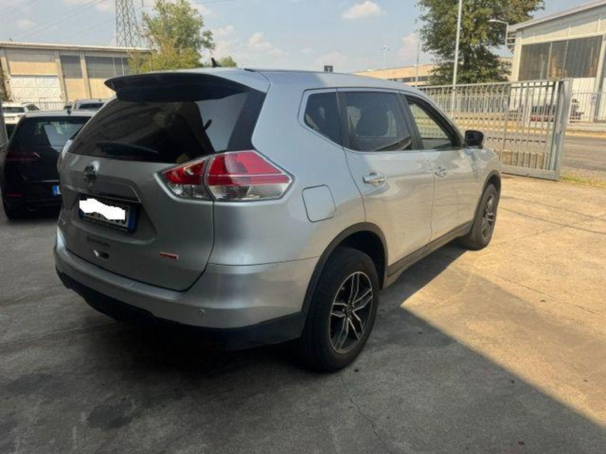 Nissan X-Trail 1.6 dCi 4WD Tekna (5)