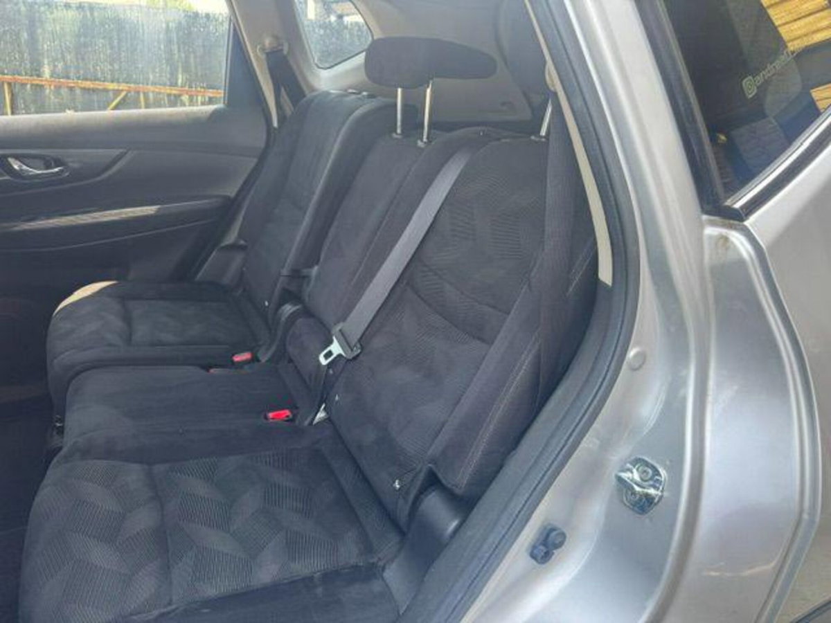 Nissan X-Trail 1.6 dCi 4WD Tekna (6)
