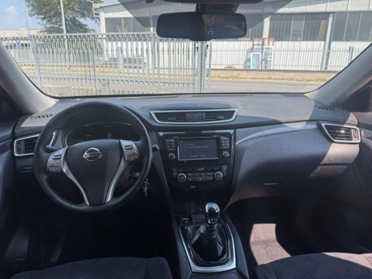 Nissan X-Trail 1.6 dCi 4WD Tekna (8)