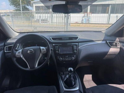 Nissan X-Trail 1.6 dCi 4WD Tekna (8)