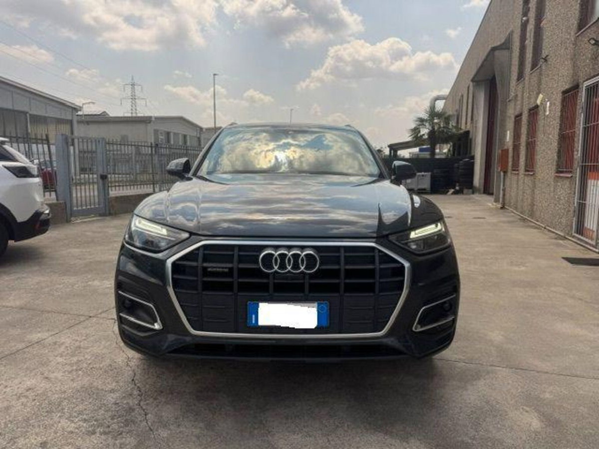 Audi Q5 40 TDI 204 CV quattro S tronic Business (2)
