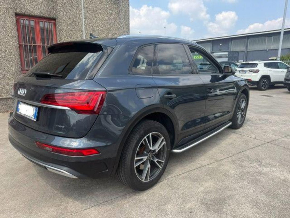 Audi Q5 40 TDI 204 CV quattro S tronic Business (8)