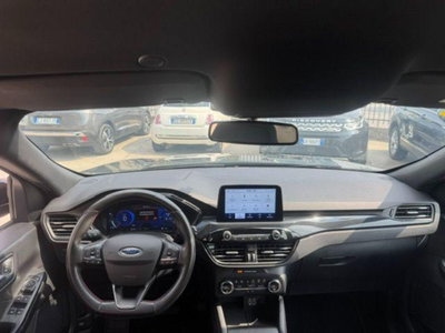 Ford Kuga 2.5 Full Hybrid 190 CV CVT AWD ST-Line Design (10)