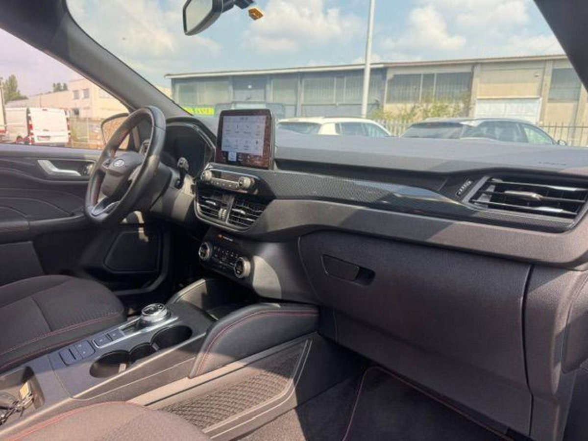 Ford Kuga 2.5 Full Hybrid 190 CV CVT AWD ST-Line Design (13)