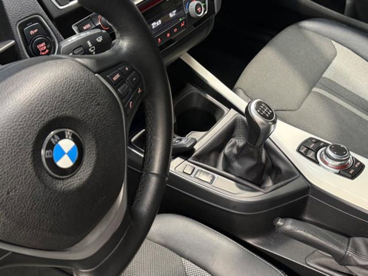 BMW Serie 1 116d 2.0 116CV cat 5 porte Attiva DPF (10)