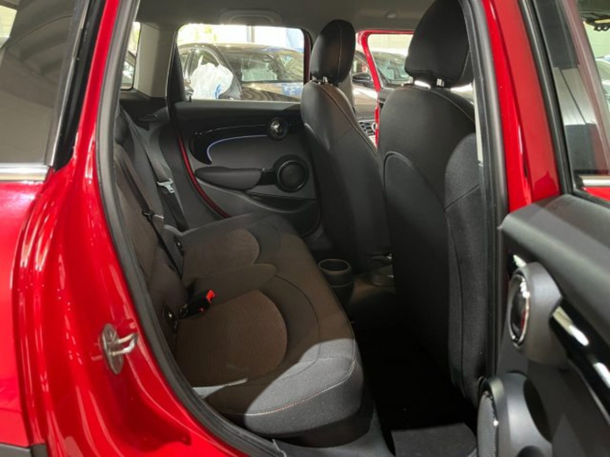MINI Mini 1.5 Cooper 5 porte (20)