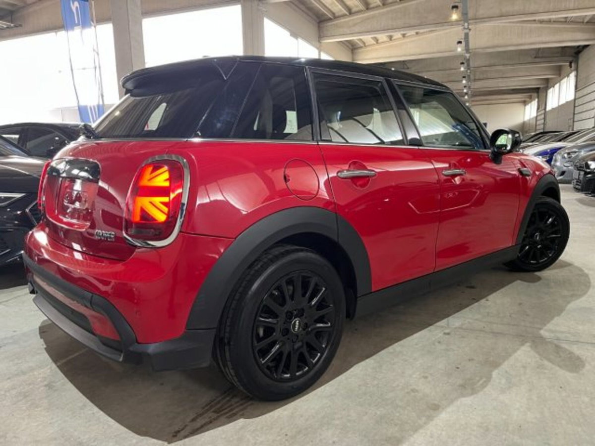 MINI Mini 1.5 Cooper 5 porte (7)