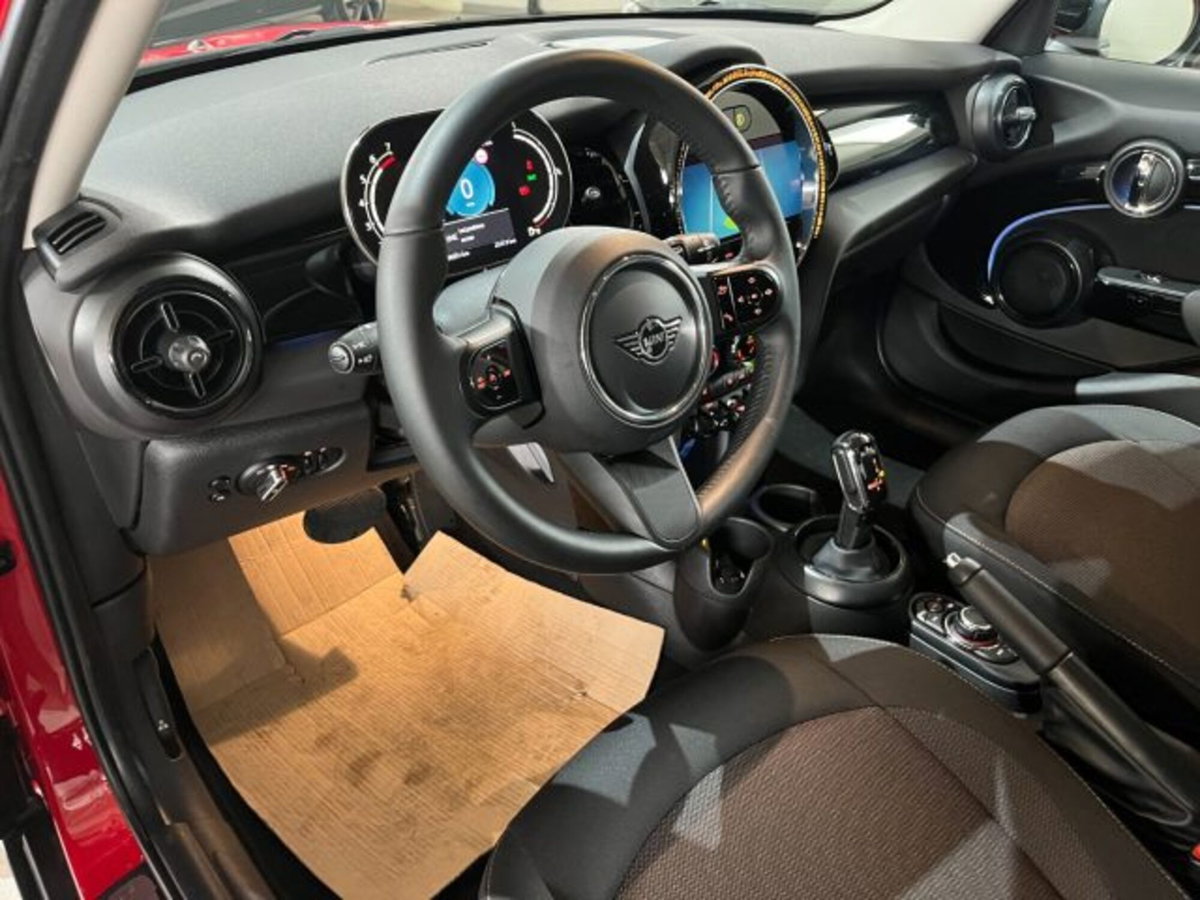 MINI Mini 1.5 Cooper 5 porte (9)