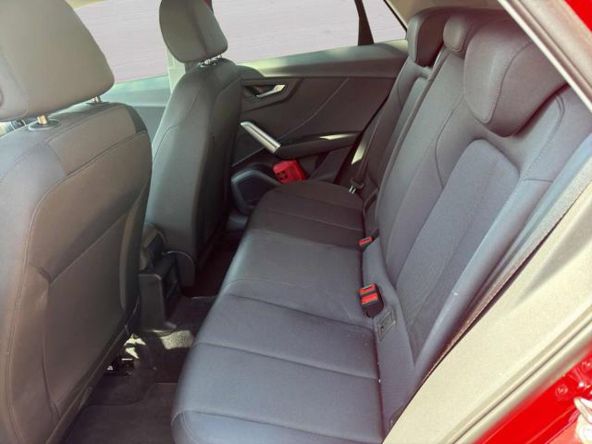 Audi Q2 Q2 35 TDI S tronic Business (10)