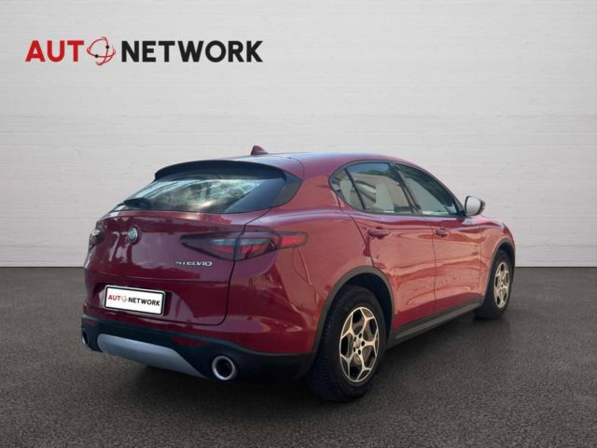 Alfa Romeo Stelvio Stelvio 2.0 Turbo 200 CV AT8 Q4 Super Business (4)
