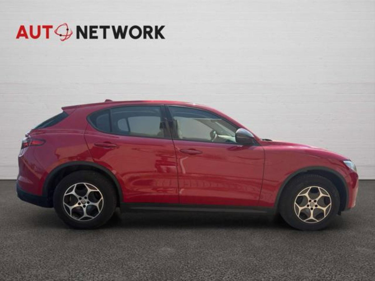 Alfa Romeo Stelvio Stelvio 2.0 Turbo 200 CV AT8 Q4 Super Business (8)