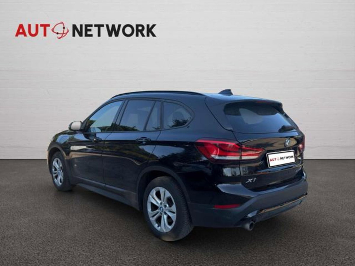 BMW X1 xDrive25e Business Advantage (2)