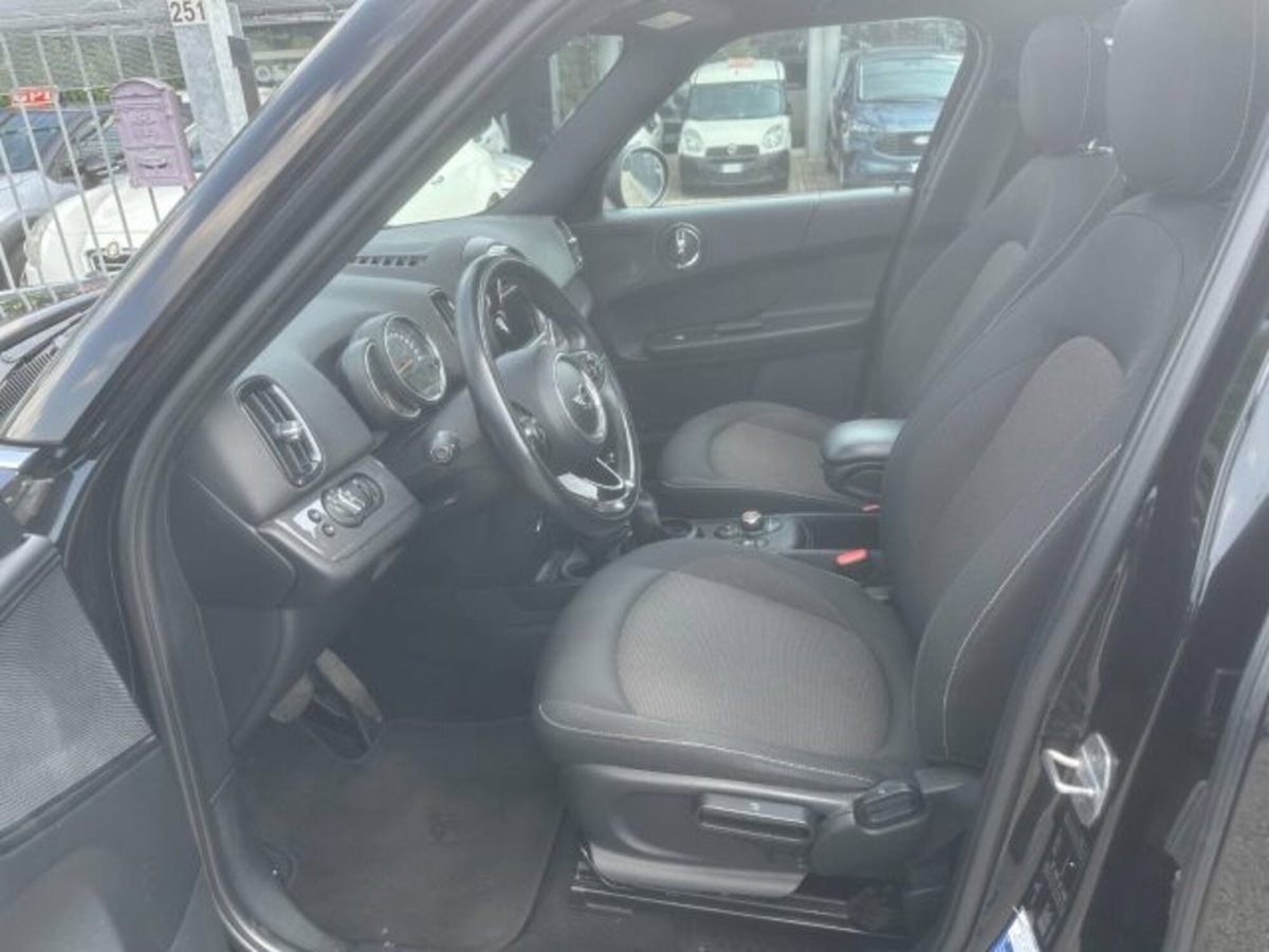 MINI Mini Countryman 2.0 Cooper D Business Countryman (6)
