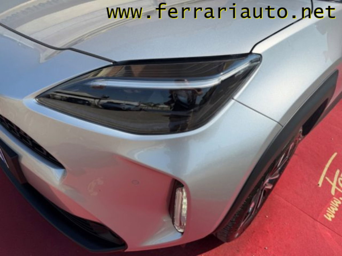 Toyota Yaris Cross 1.5h GR Sport Black Sky fwd 116cv e-cvt (18)