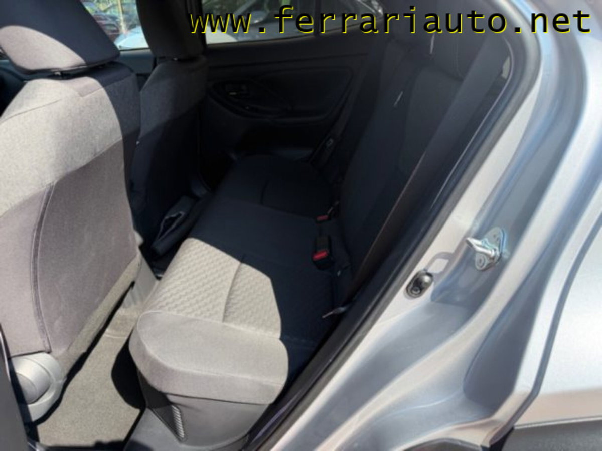 Toyota Yaris Cross 1.5h GR Sport Black Sky fwd 116cv e-cvt (8)
