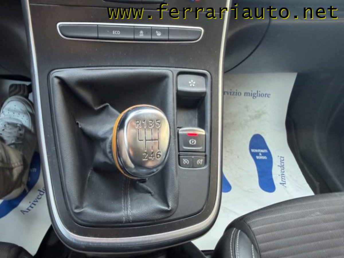 Renault Grand Scénic 1.6 dci energy Intens 130cv (19)