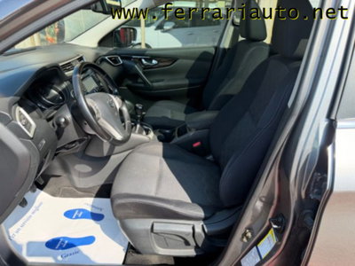 Nissan Qashqai 1.6 dCi 4WD N-Vision (8)