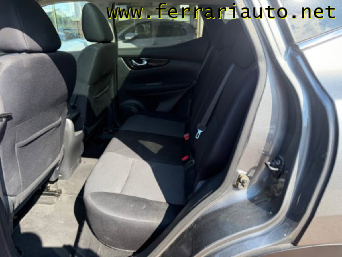 Nissan Qashqai 1.6 dCi 4WD N-Vision (9)