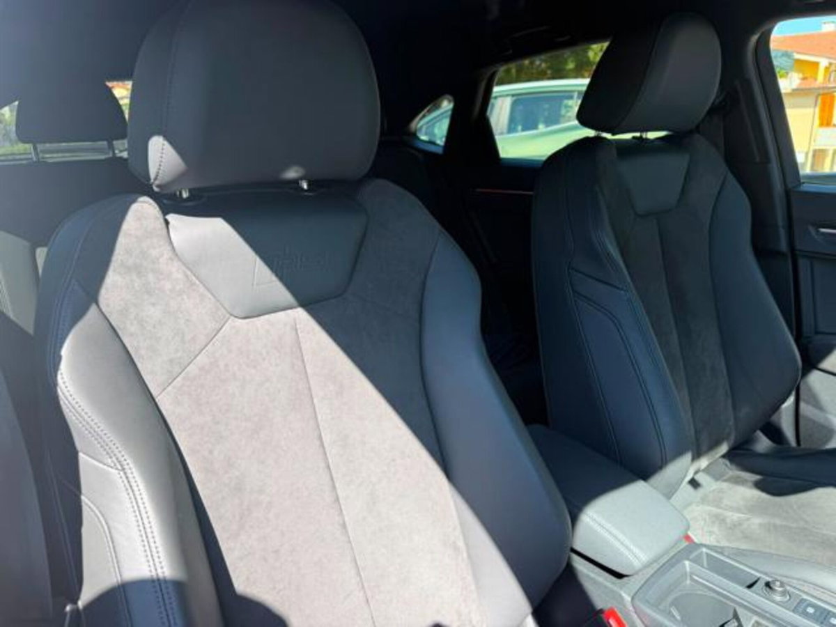 Audi RS Q3 Sportback 2.5 quattro s-tronic (12)
