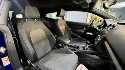 Volkswagen Scirocco 2.0 TFSI (11)