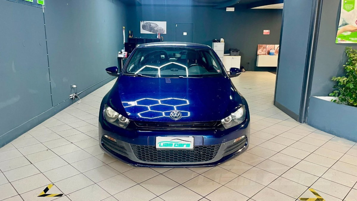 Volkswagen Scirocco 2.0 TFSI (2)