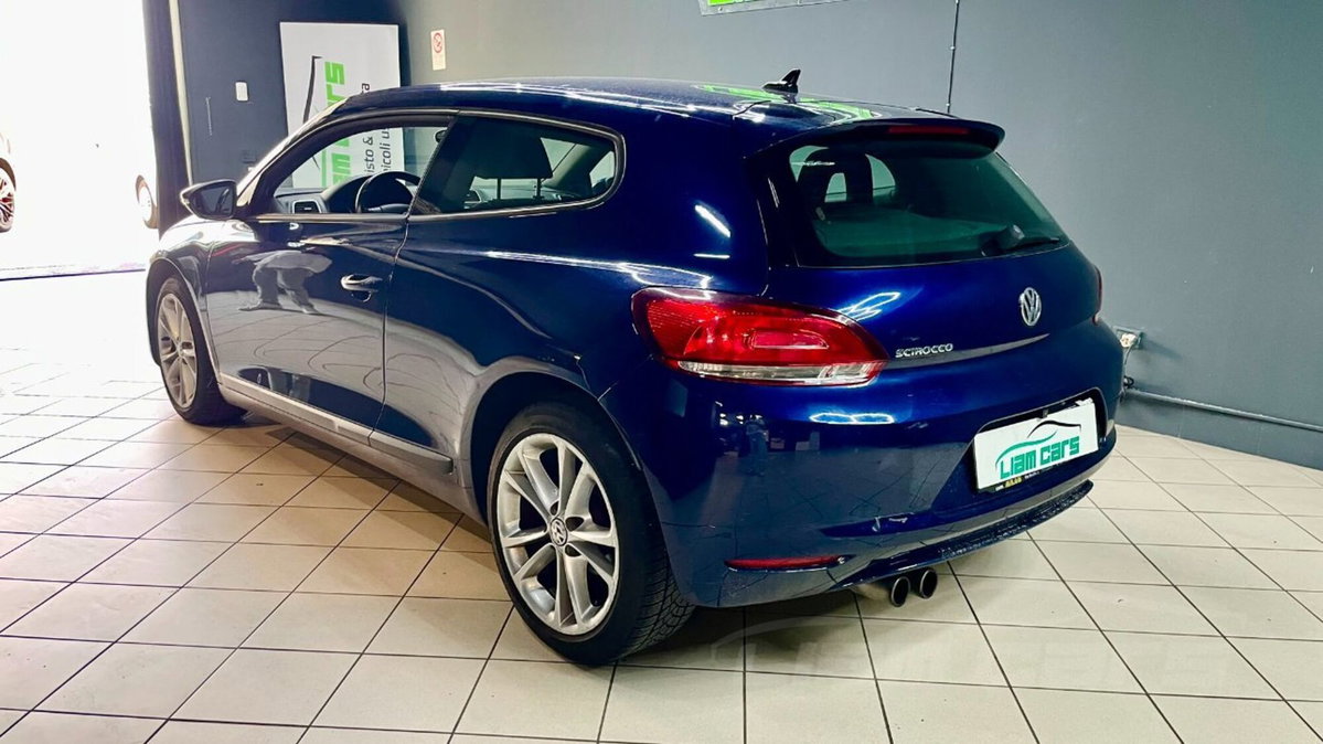 Volkswagen Scirocco 2.0 TFSI (4)