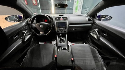 Volkswagen Scirocco 2.0 TFSI (8)