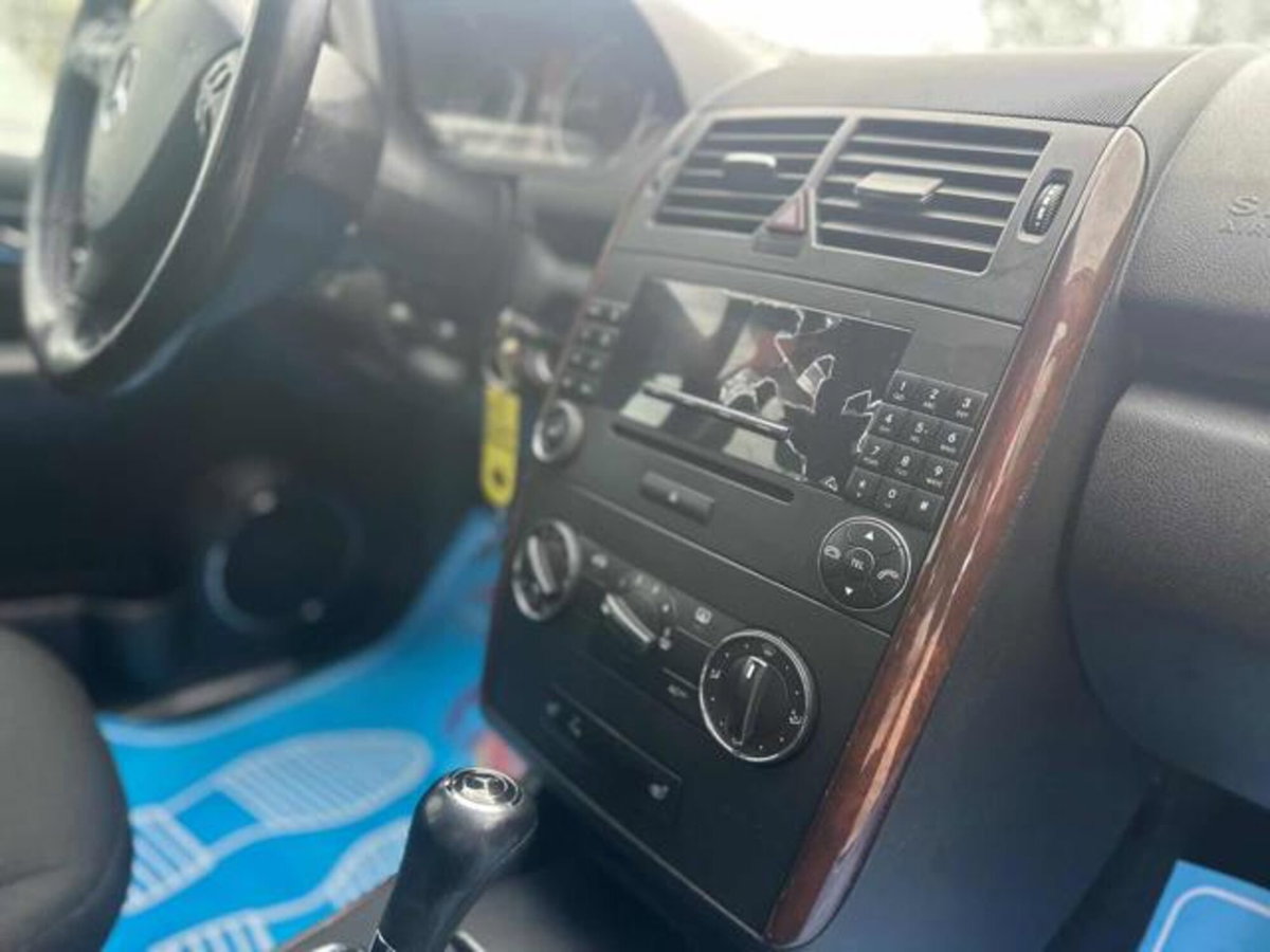 Mercedes-Benz Classe A 180 CDI Avantgarde (15)