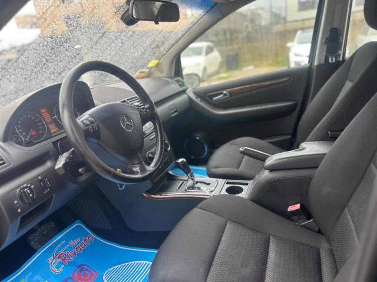Mercedes-Benz Classe A 180 CDI Avantgarde (7)