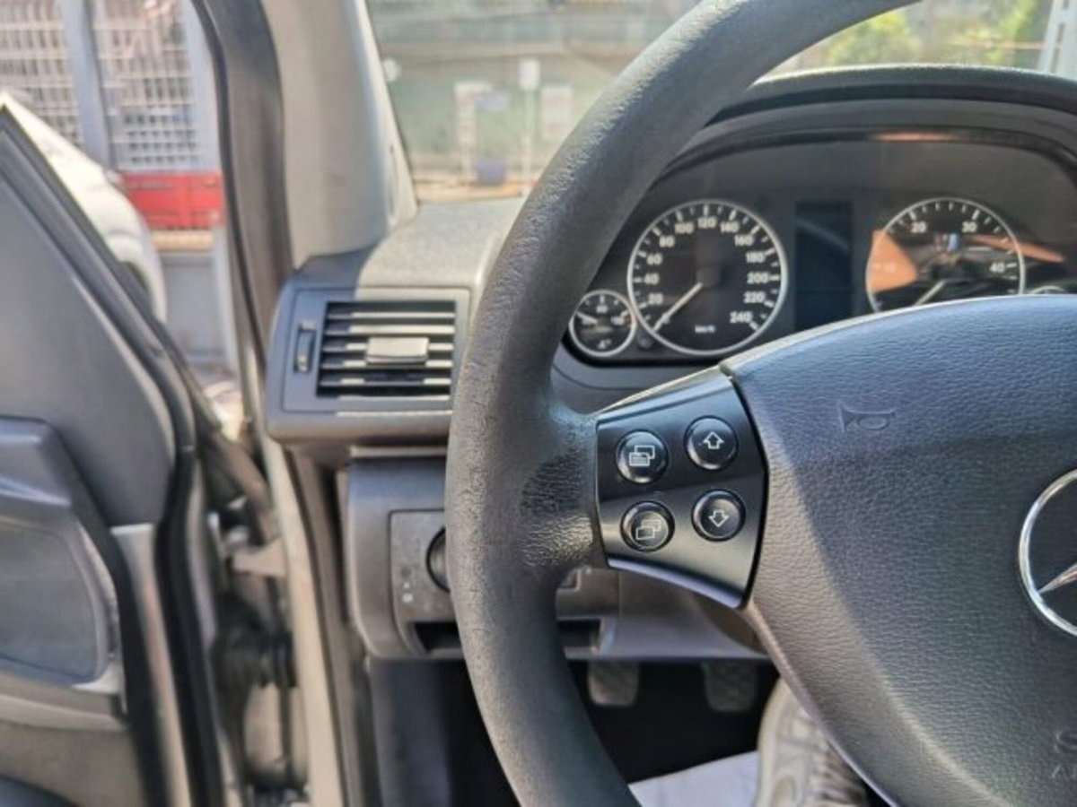 Mercedes-Benz Classe A 180 CDI Avantgarde (12)
