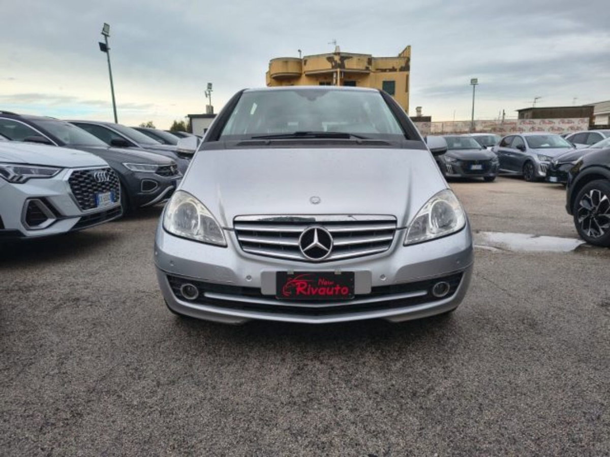 Mercedes-Benz Classe A 180 CDI Elegance (2)