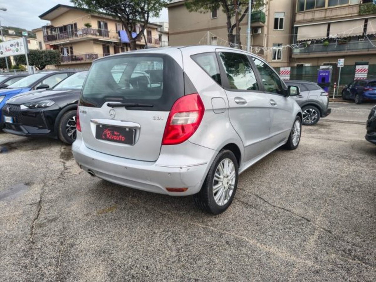 Mercedes-Benz Classe A 180 CDI Elegance (4)