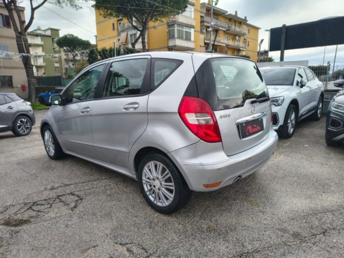 Mercedes-Benz Classe A 180 CDI Elegance (5)